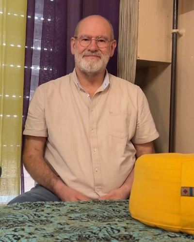 Bruno Debienne, praticien en Shiatsu et pratiques énergétiques, au cabinet Amma Shiatsu à Agny près d’Arras